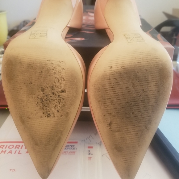 Shoes - Picture 5 of 7